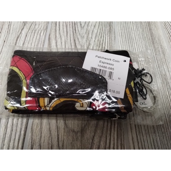 Vera Bradley Accessories - Vera Bradley Coin Purse Patchwork New In Package Key Ring‎ Zipper